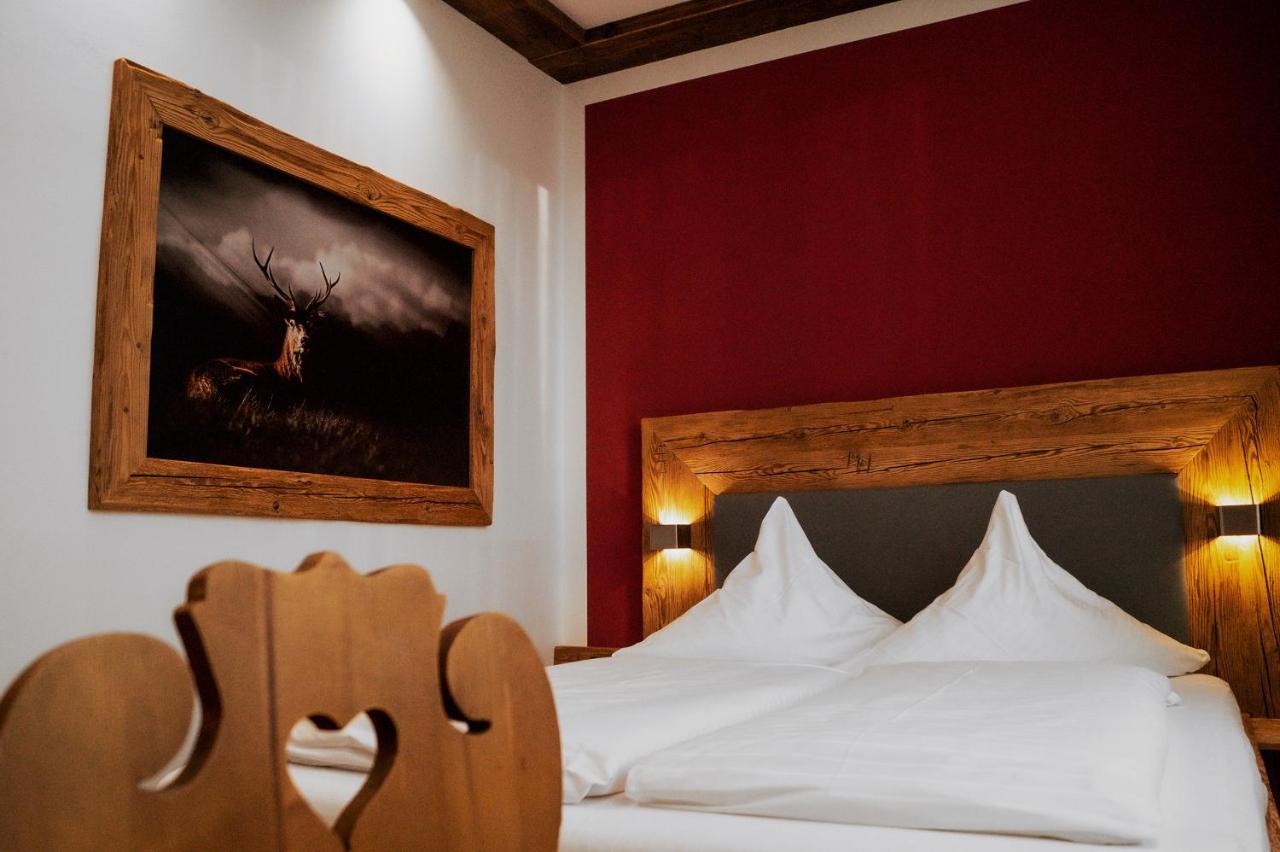 Hotel Almwirt Хаар Экстерьер фото