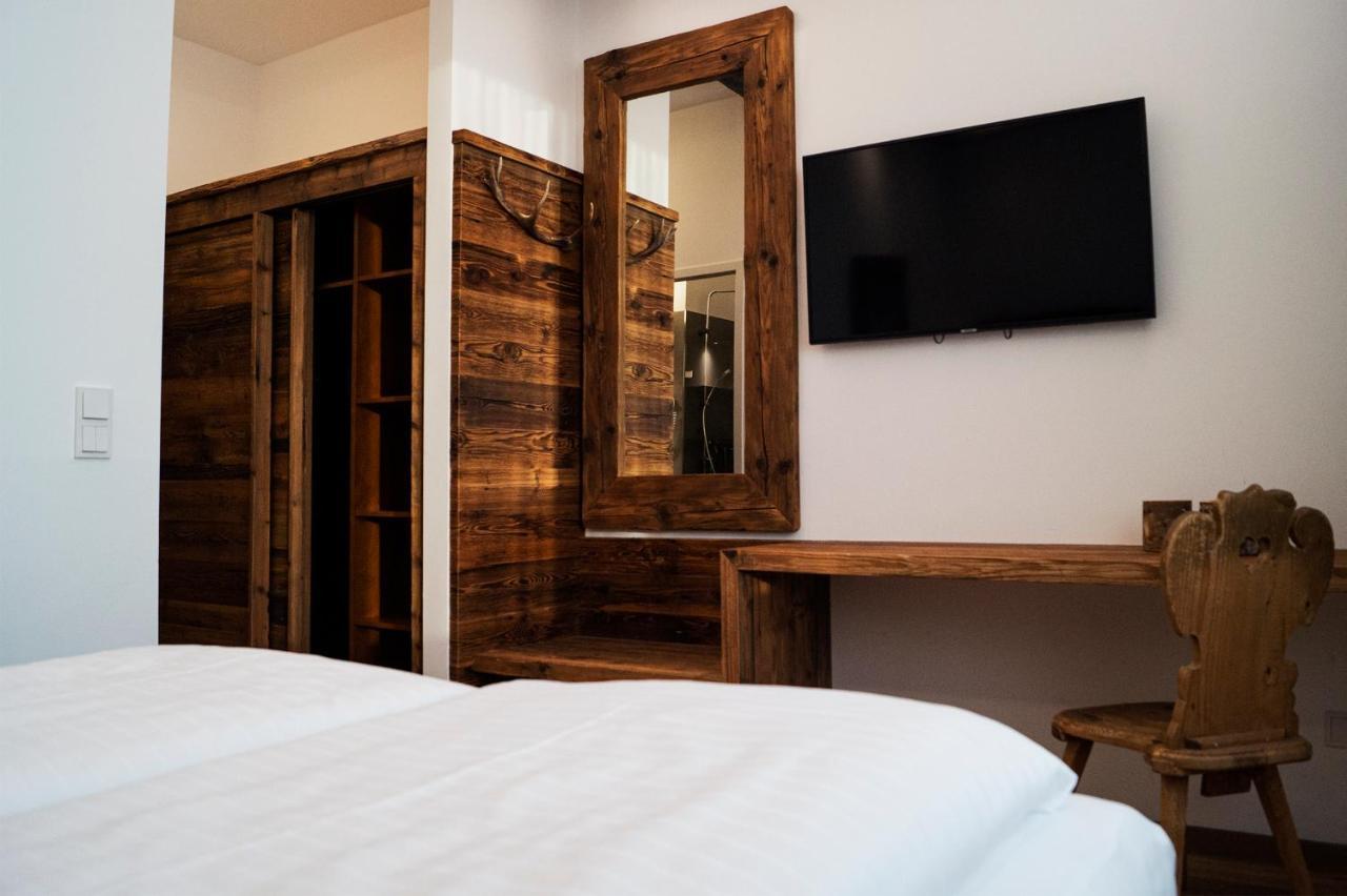 Hotel Almwirt Хаар Экстерьер фото