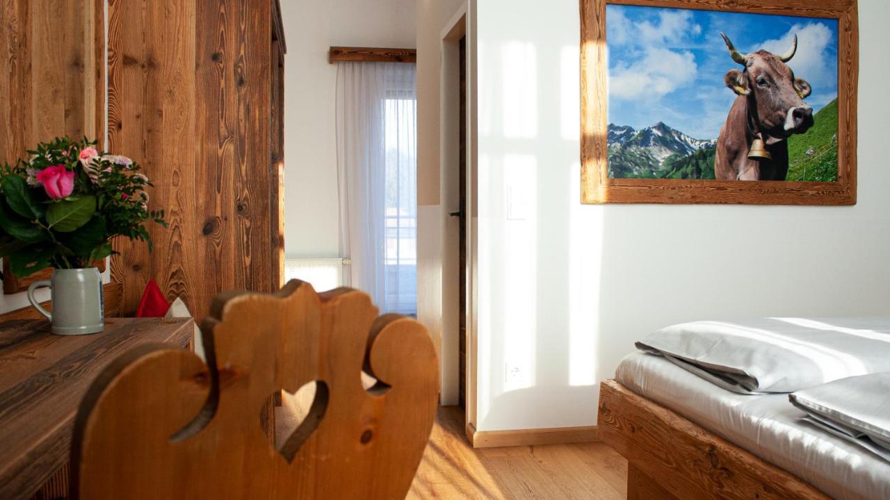 Hotel Almwirt Хаар Экстерьер фото