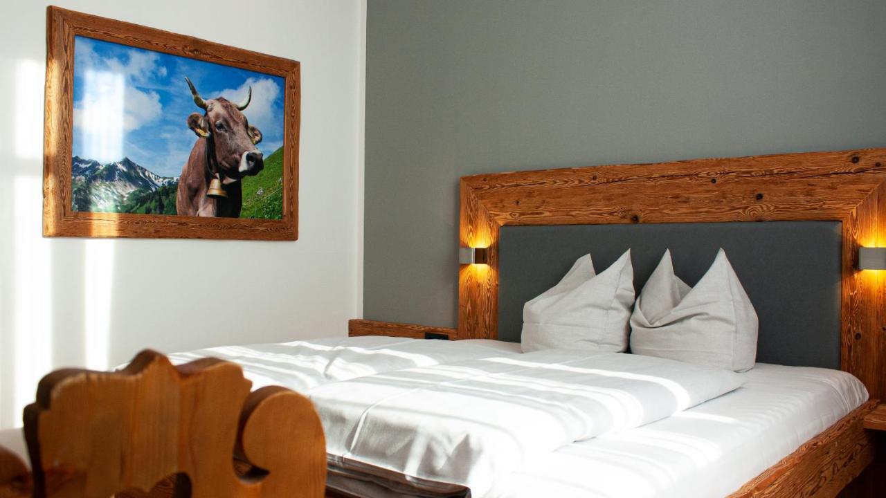 Hotel Almwirt Хаар Экстерьер фото