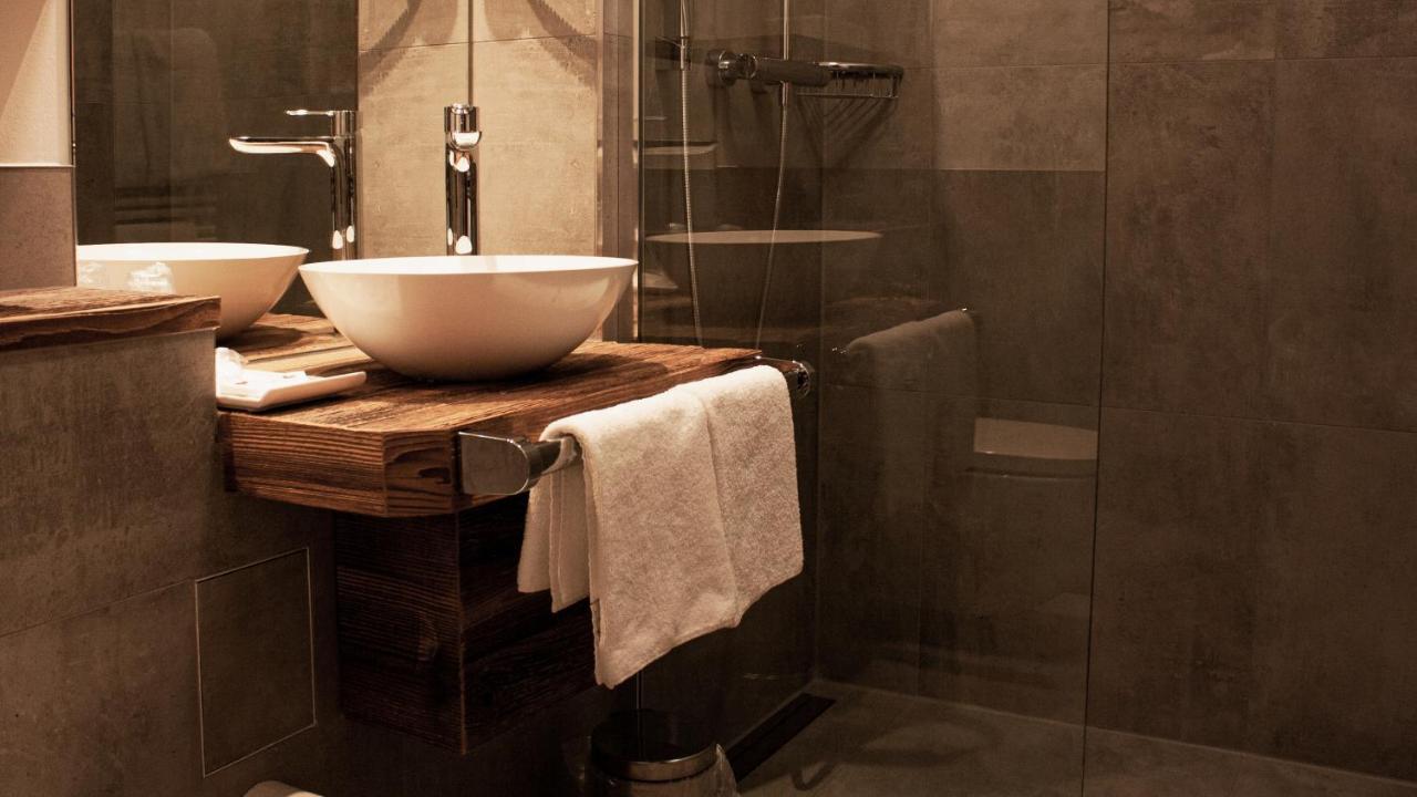 Hotel Almwirt Хаар Экстерьер фото